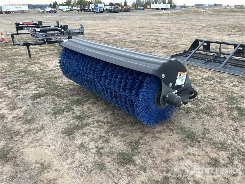 Bobcat 84 Angle 84 in Skid Steer Broom 브러쉬