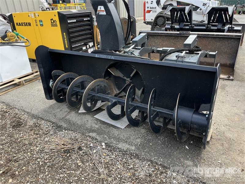 Bobcat 84 in Skid Steer Snowblower Hómarók