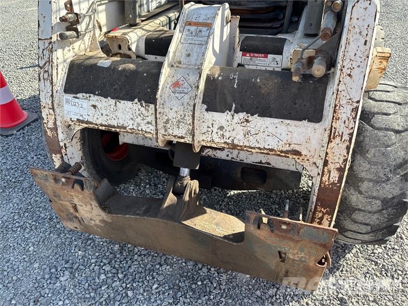 Bobcat 863 Skid steer loaders