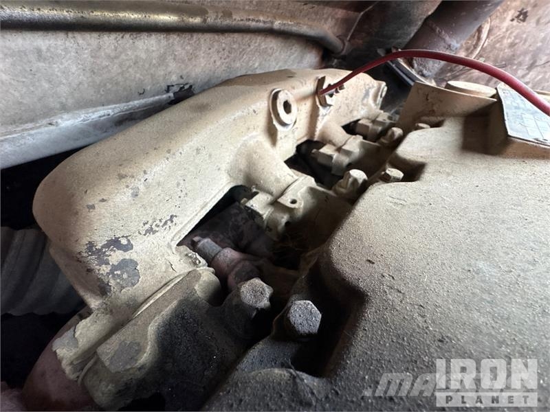 Bobcat 873 لوادر انزلاقية التوجيه