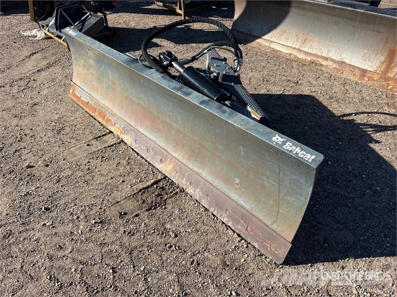 Bobcat 96 in PAT Skid Steer Dozer نصول