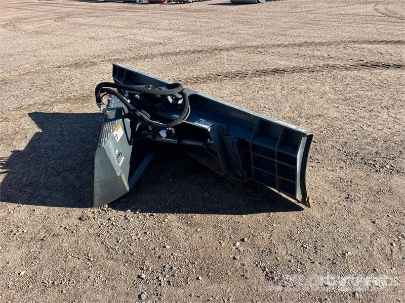 Bobcat 96 in PAT Skid Steer Dozer نصول