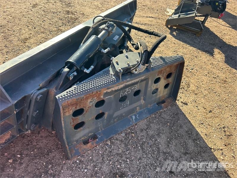 Bobcat 96 in PAT Skid Steer Dozer نصول