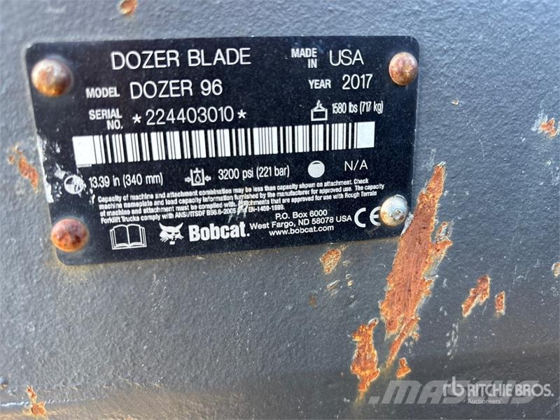 Bobcat Dozer 96 95 in Skid Steer Dozer - Fits Bobcat Planierschilder/Scharen