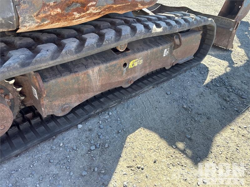 Bobcat E32i Mini Excavator 小型挖掘机