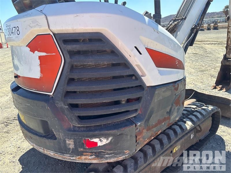 Bobcat E32i Mini Excavator 小型挖掘机