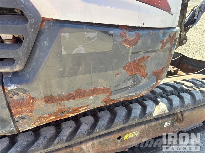 Bobcat E32i Mini Excavator 小型挖掘机