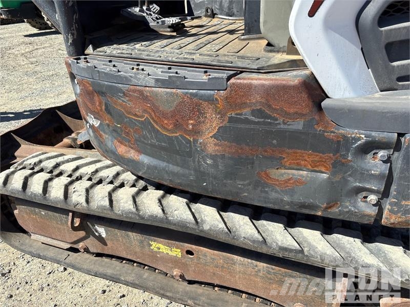 Bobcat E32i Mini Excavator 小型挖掘机