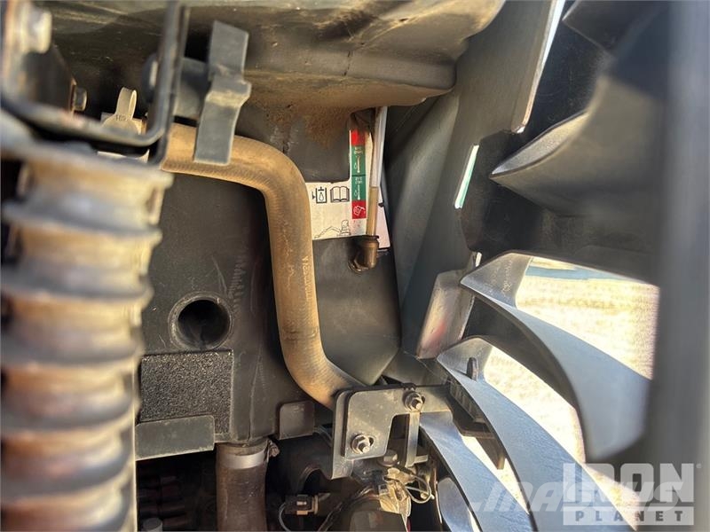 Bobcat E32i Mini Excavator 小型挖掘机