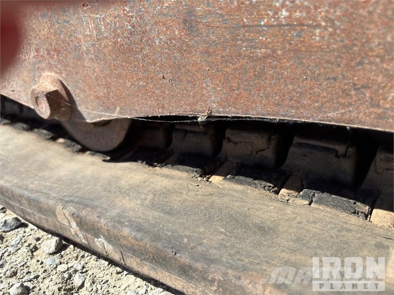 Bobcat E32i Mini Excavator 小型挖掘机