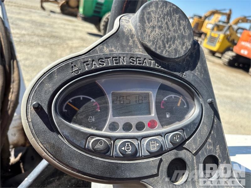 Bobcat E32i Mini Excavator 小型挖掘机