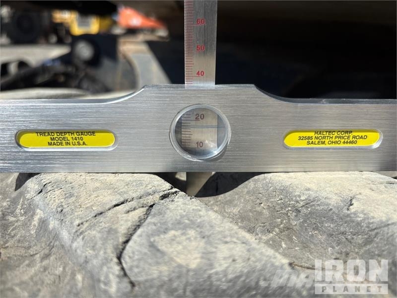 Bobcat E32i Mini Excavator 小型挖掘机