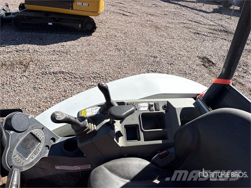 Bobcat E35 Mini excavators < 7t