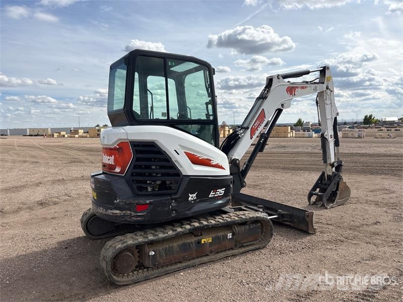 Bobcat E38 Mini Excavator Minigravemaskiner