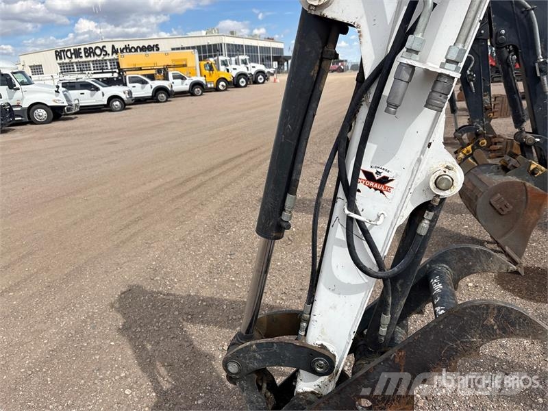 Bobcat E38 Mini Excavator Minigravemaskiner