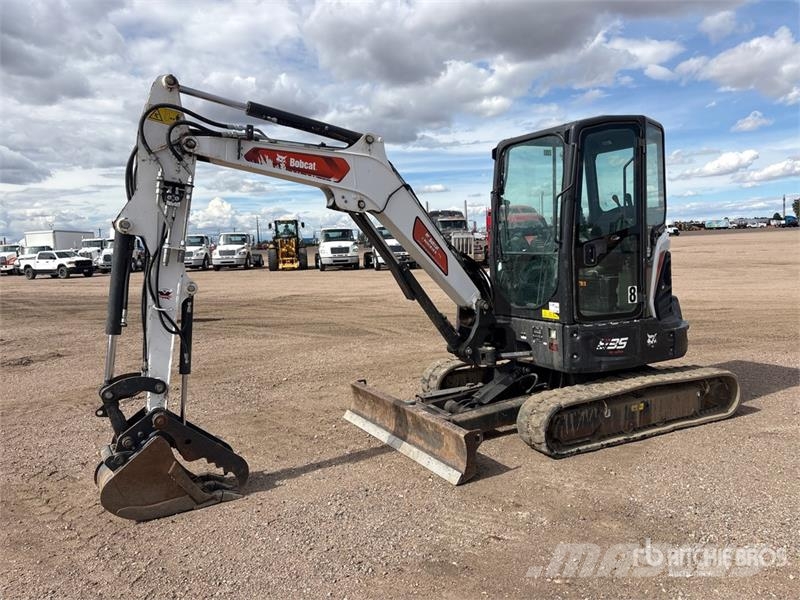 Bobcat E38 Mini Excavator Minigravemaskiner