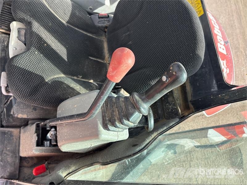 Bobcat E38 Mini Excavator Minigravemaskiner