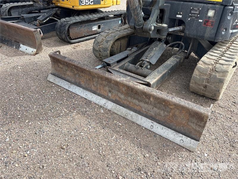Bobcat E38 Mini Excavator Minigravemaskiner