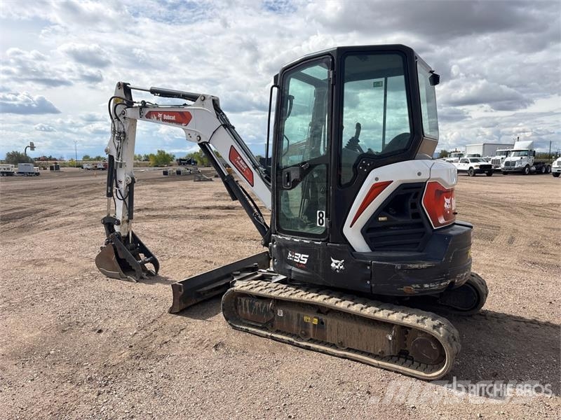 Bobcat E38 Mini Excavator Minigravemaskiner