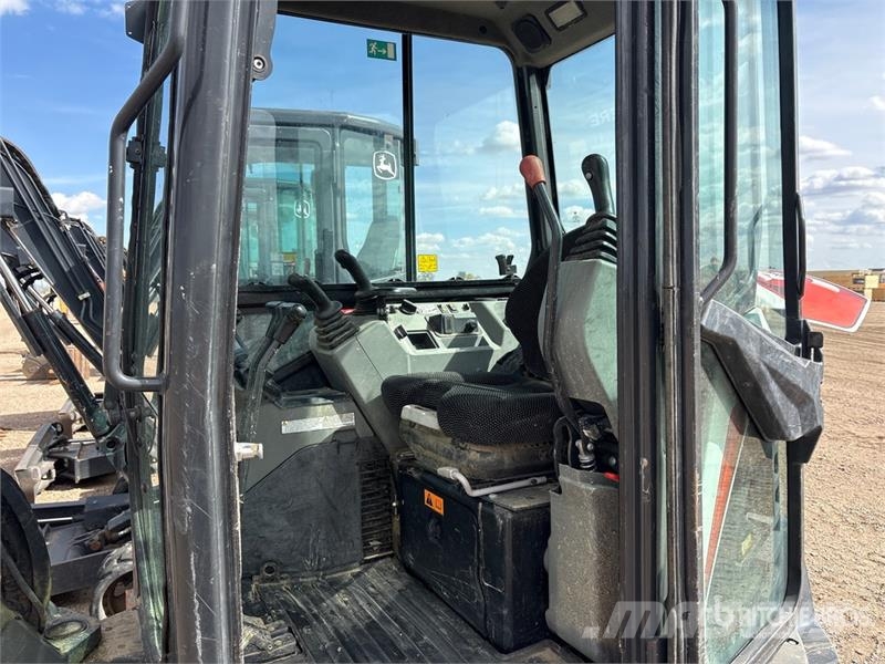 Bobcat E38 Mini Excavator Minigravemaskiner