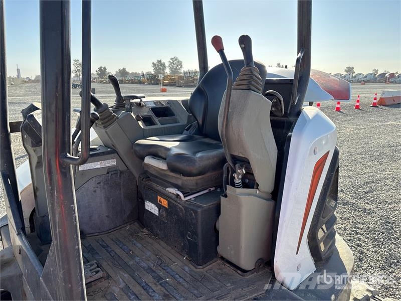 Bobcat E50 Mini Excavator Mini kotrók < 7t