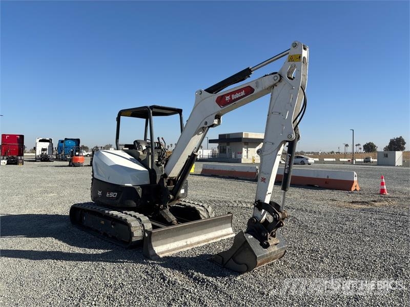 Bobcat E50 Mini Excavator Mini kotrók < 7t