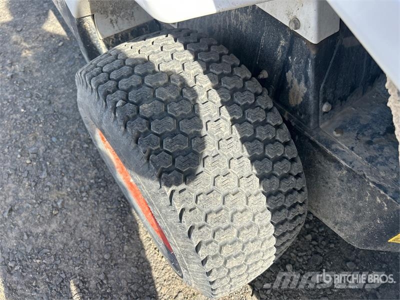 Bobcat L28 Telescopic Wheel Loader Kolesni nakladalci