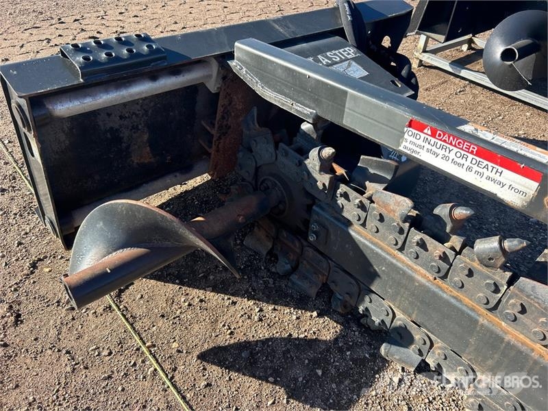 Bobcat LT313 60 in Skid Steer Trencher Sleuvengravers