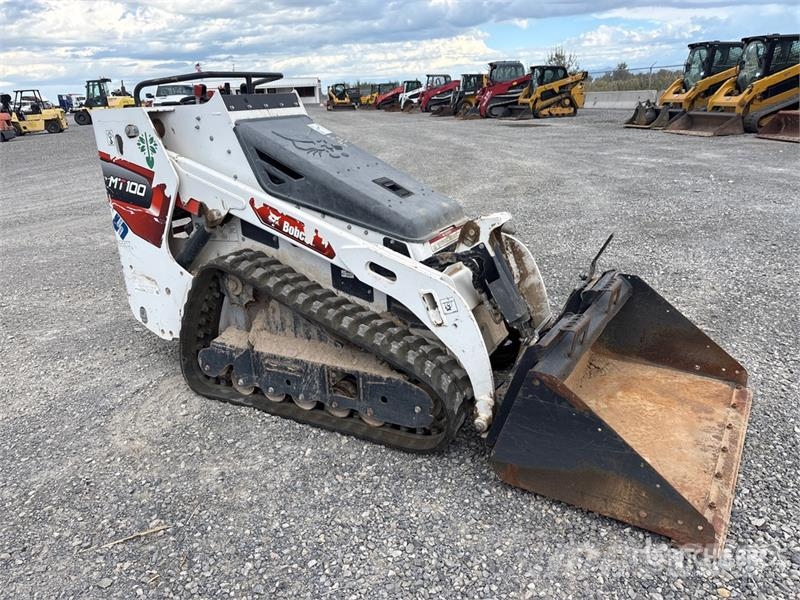 Bobcat MT100 Compact Track Loader Skid steer mini utovarivači