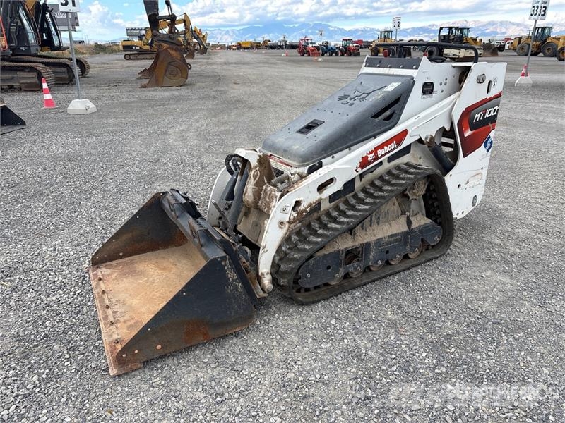 Bobcat MT100 Compact Track Loader Skid steer mini utovarivači