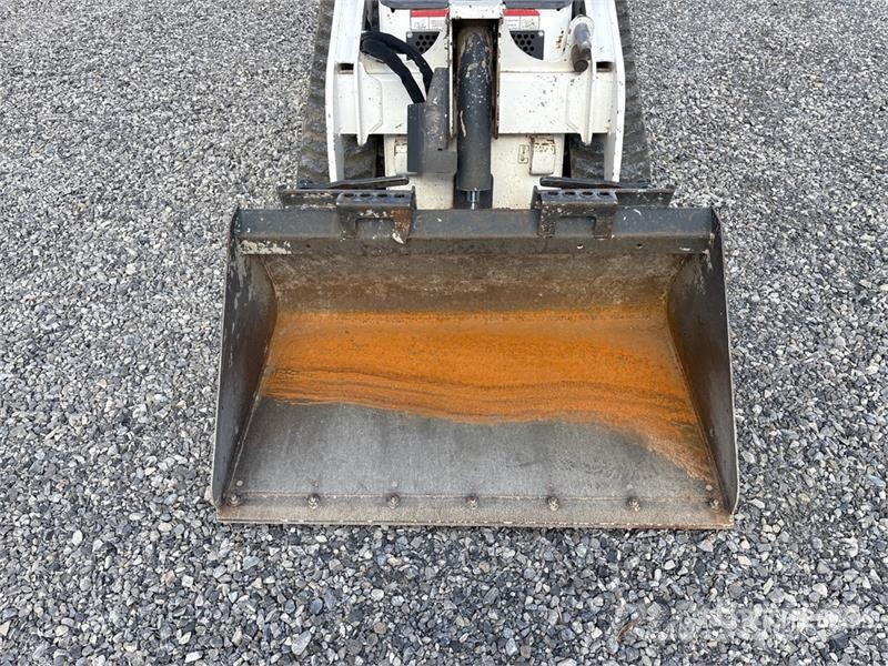 Bobcat MT100 Compact Track Loader Мини-погрузчики