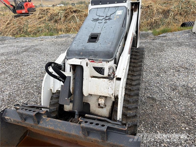 Bobcat MT100 Compact Track Loader لوادر انزلاقية التوجيه