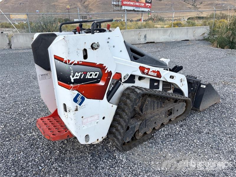 Bobcat MT100 Compact Track Loader Мини-погрузчики