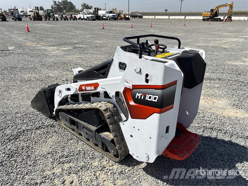 Bobcat MT100 Mini Compact Track Loader Mini Pale Gommate