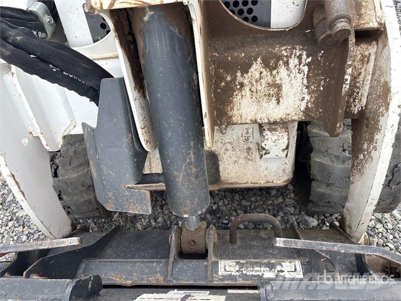 Bobcat MT100 Mini Compact Track Loader لوادر انزلاقية التوجيه