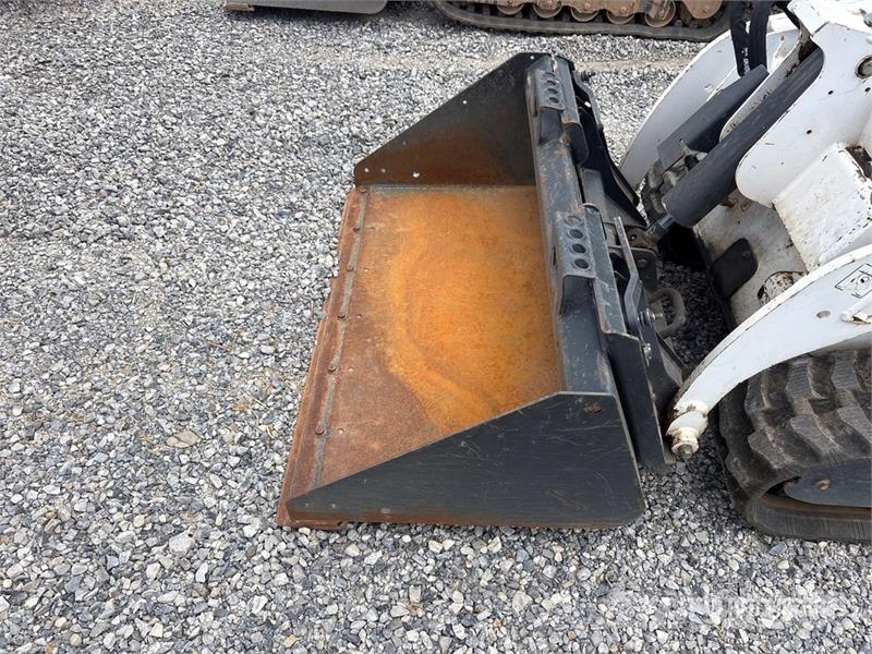 Bobcat MT100 Mini Compact Track Loader لوادر انزلاقية التوجيه