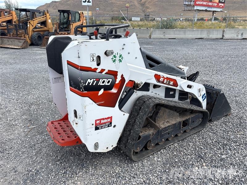 Bobcat MT100 Mini Compact Track Loader لوادر انزلاقية التوجيه