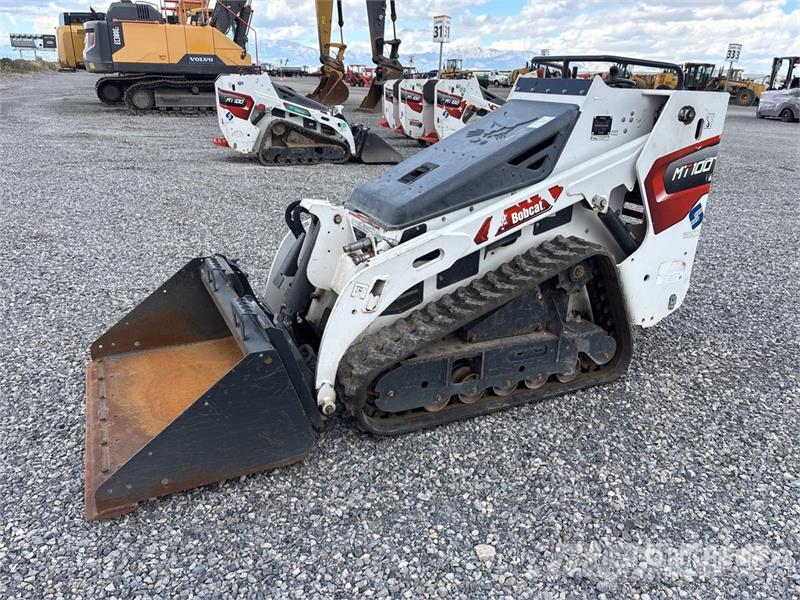 Bobcat MT100 Mini Compact Track Loader لوادر انزلاقية التوجيه