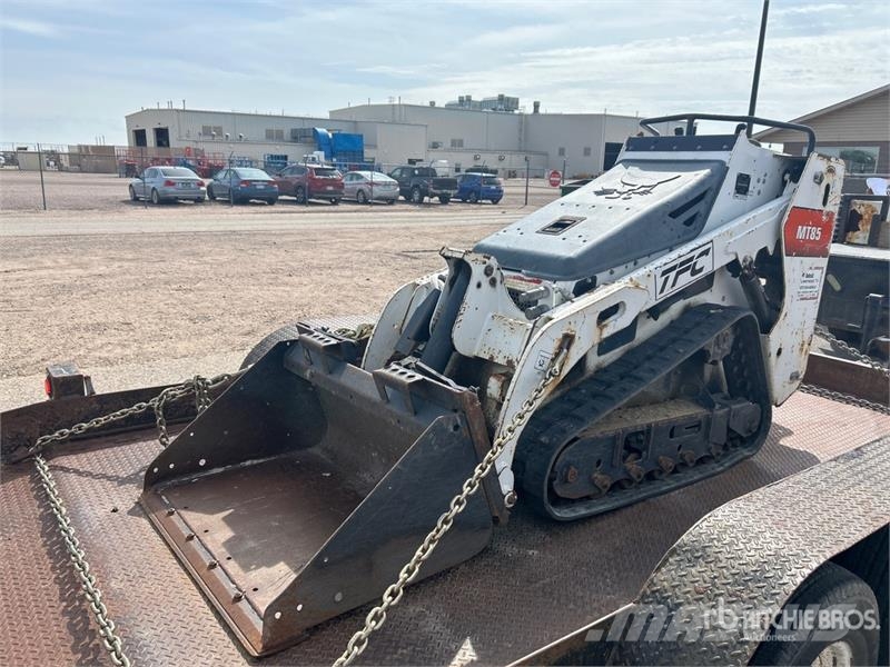 Bobcat MT85 Lietoti riteņu kompaktiekrāvēji