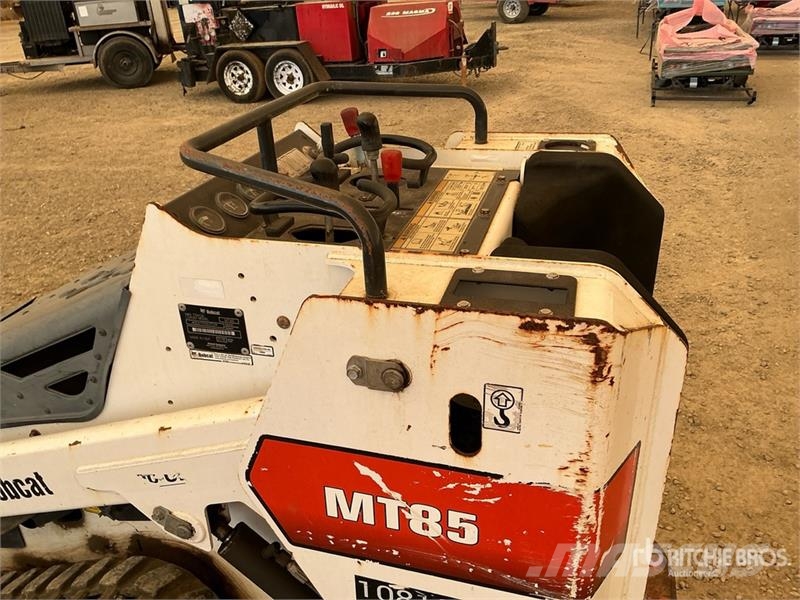 Bobcat MT85 Skid steer mini nakladalci
