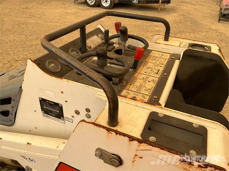 Bobcat MT85 Skid steer mini nakladalci