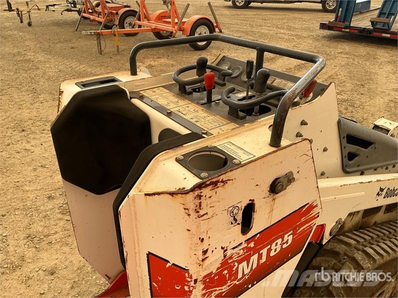 Bobcat MT85 Skid steer mini nakladalci