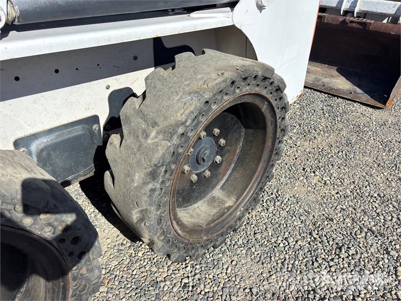 Bobcat S130 Skid steer loaders