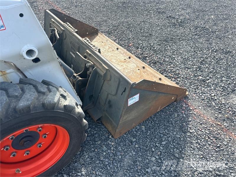 Bobcat S570 Mini Pale Gommate