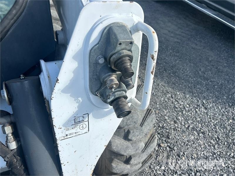 Bobcat S570 Mini Pale Gommate
