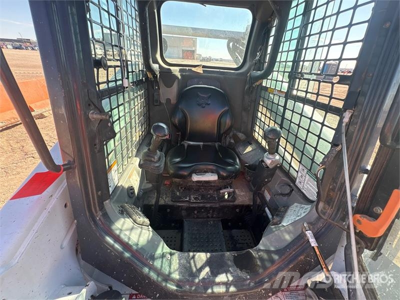 Bobcat S590 Мини-погрузчики