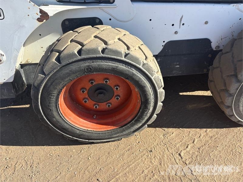 Bobcat S590 Мини-погрузчики