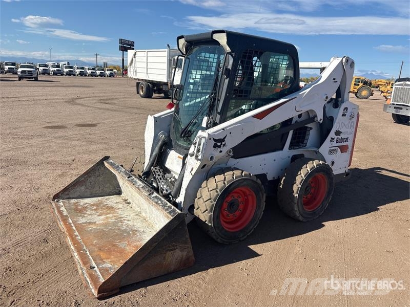 Bobcat S590 Мини-погрузчики