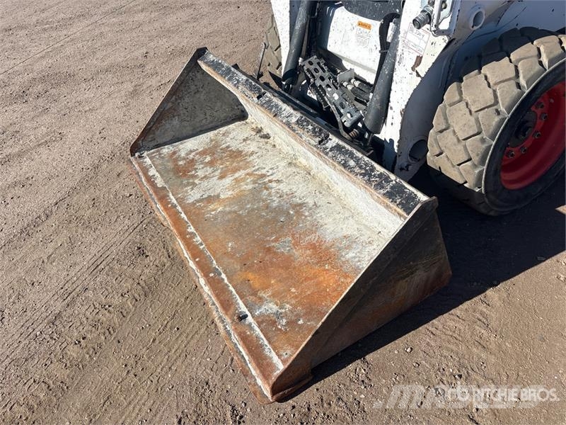 Bobcat S590 Мини-погрузчики