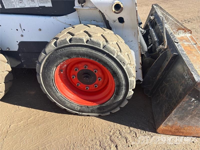 Bobcat S590 Мини-погрузчики